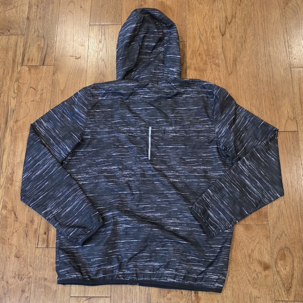 Stormtech Ozone Lightweight Shell/Windbreaker Jacket with Reflective Trim. L - Picture 2 of 10